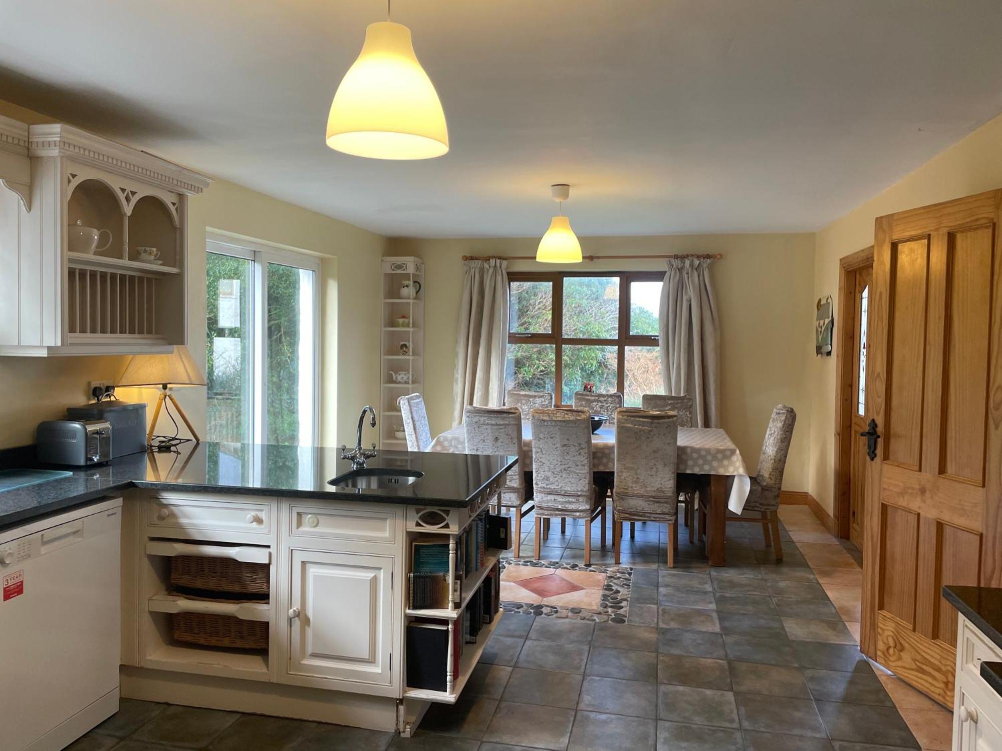 Letterfrack Farm Cottage in village on a farm beside Connemara National Park Exteriör bild